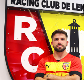 Lens signs a new right-back to replace Goals
